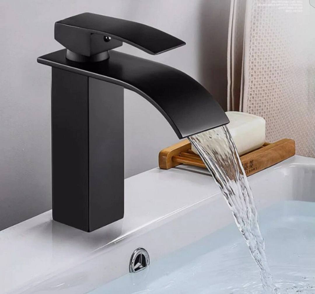 Waterfall Bathroom Besone Tap