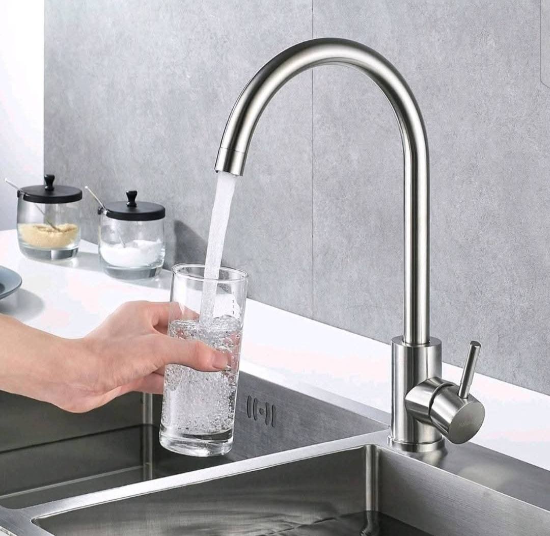 Round Shape Kitchen Sink Faucet For Hot and Cold Water