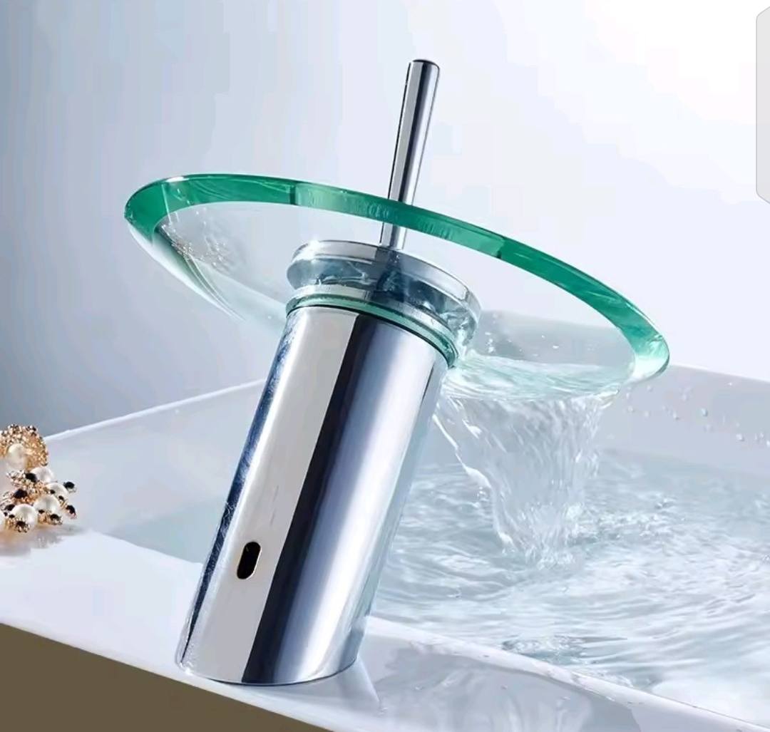 Glass Waterfall Bathroom Besone Faucet