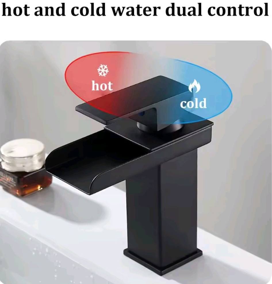 Waterfall Short bathroom Vanity Besone Faucet